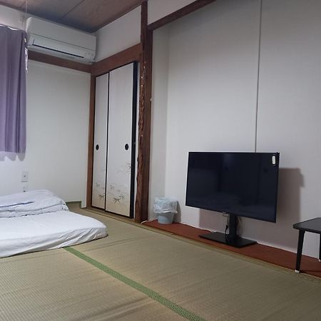 Lucky House Guest House أوساكا المظهر الخارجي الصورة