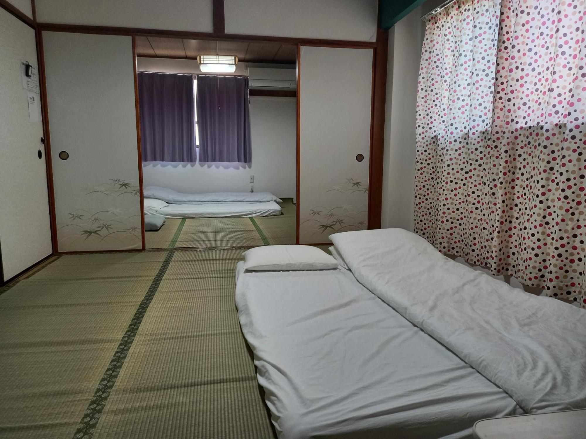 Lucky House Guest House أوساكا المظهر الخارجي الصورة