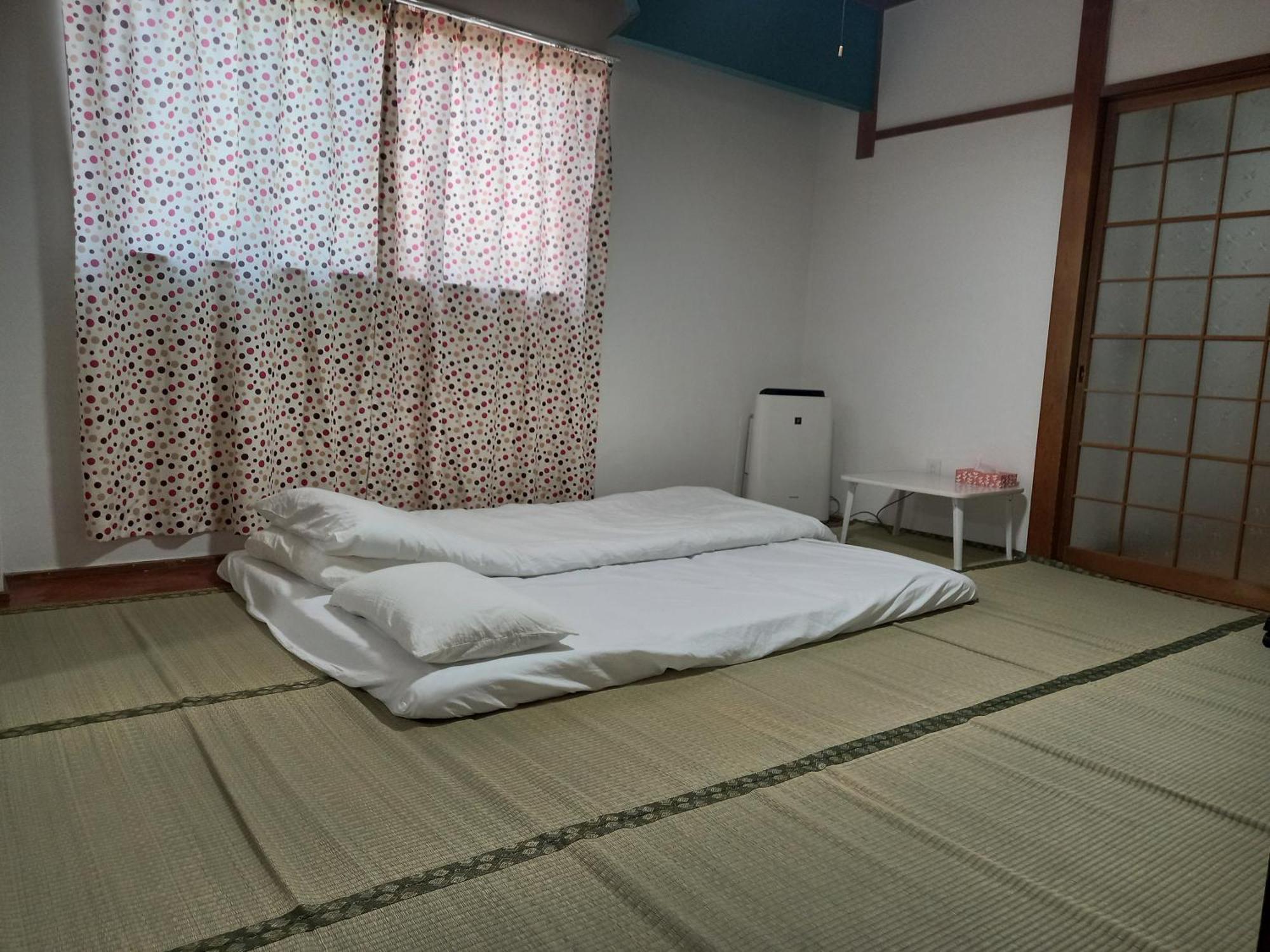 Lucky House Guest House أوساكا المظهر الخارجي الصورة